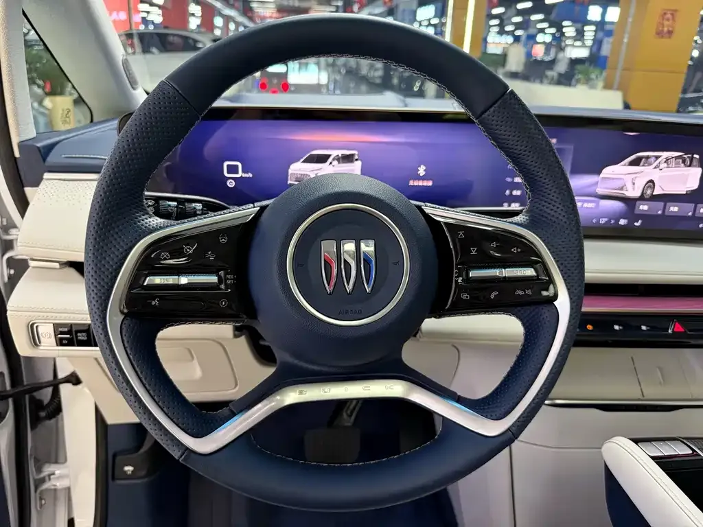 Buick GL8 Hybrid — фото 8