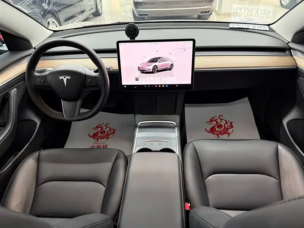 Tesla Model 3 — фото 8