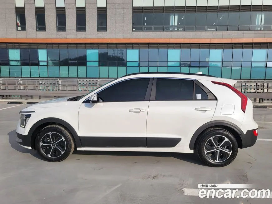 Kia Niro 2022 из KR, фото 2