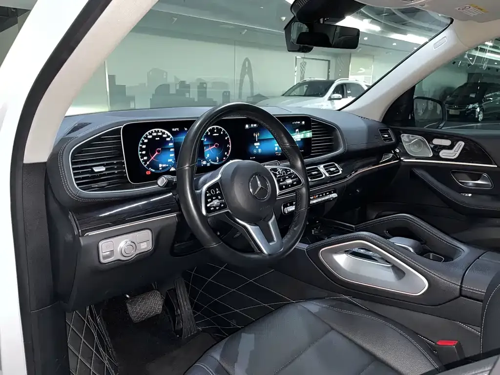Mercedes-Benz GLE — фото 10