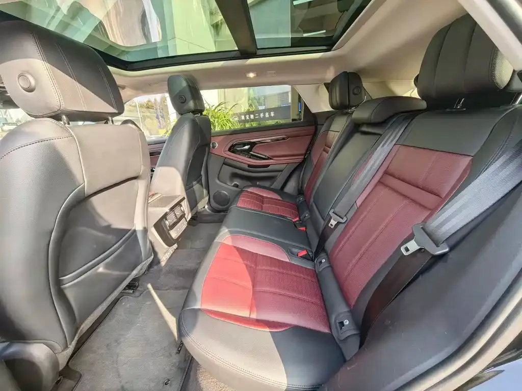 Land Rover Evoque 2022 из CN, фото 3