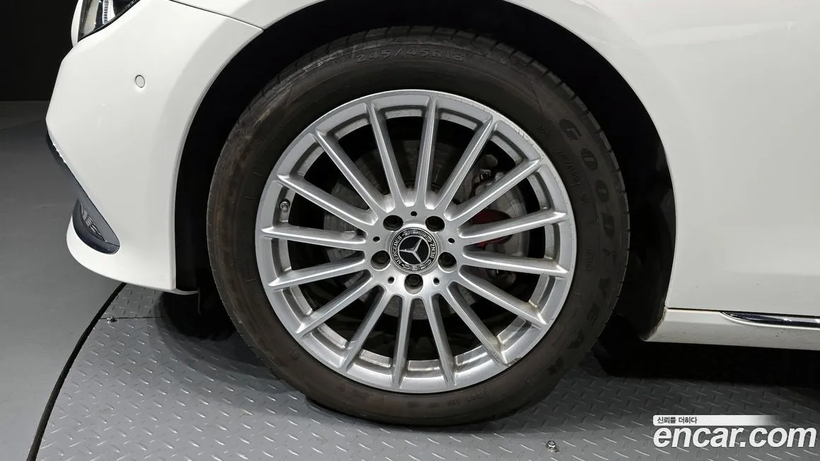 Mercedes-Benz E-Class 2021 из KR, фото 5