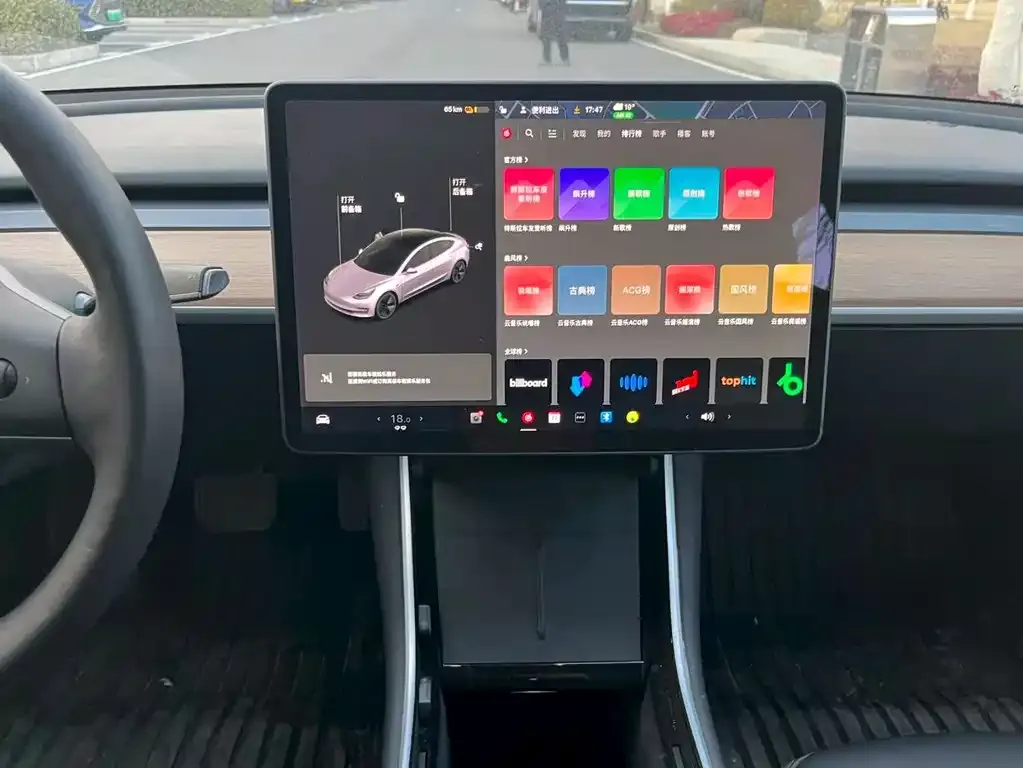 Tesla Model 3 — фото 5
