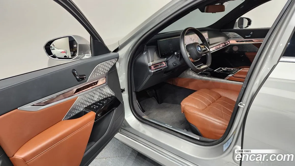 BMW i7 2023 из KR, фото 7