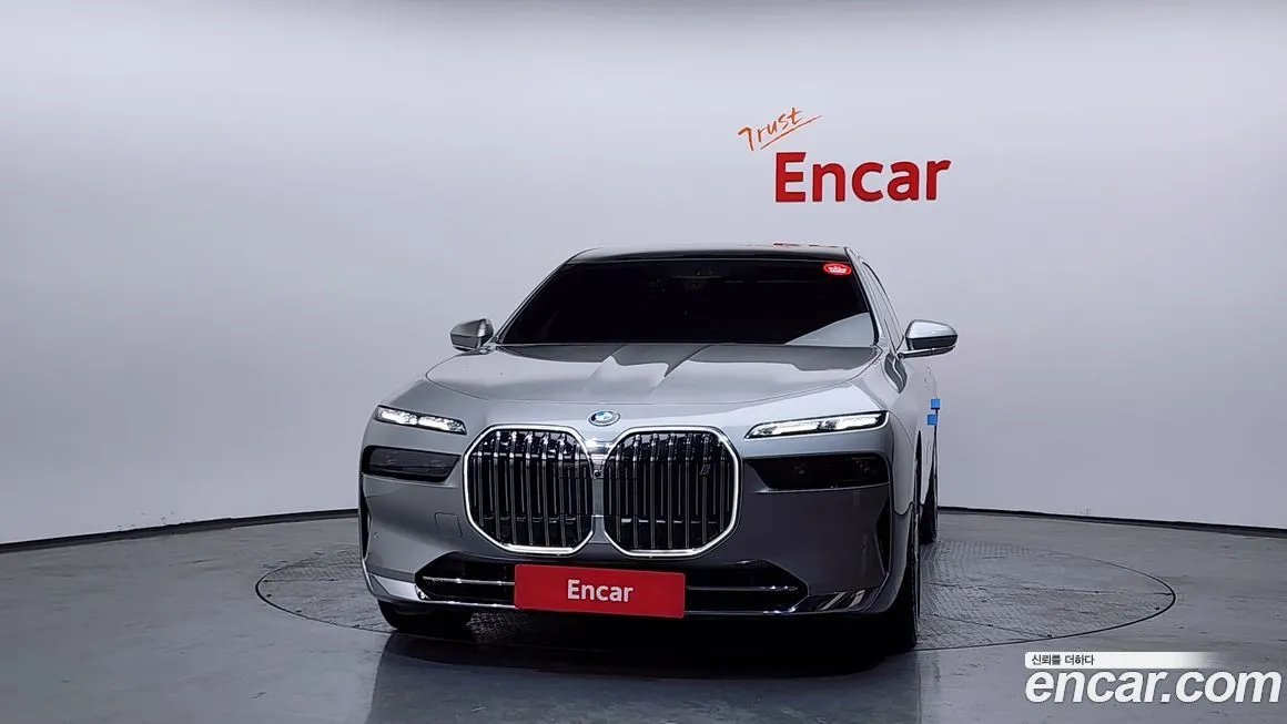 BMW i7 2023 из KR, фото 3