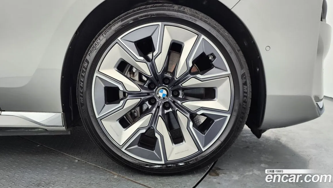 BMW i7 2023 из KR, фото 6