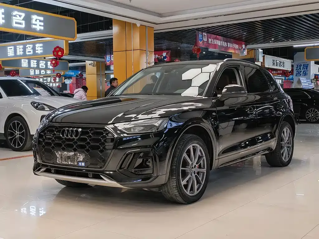 Audi Q5L 2023 из CN, фото 1