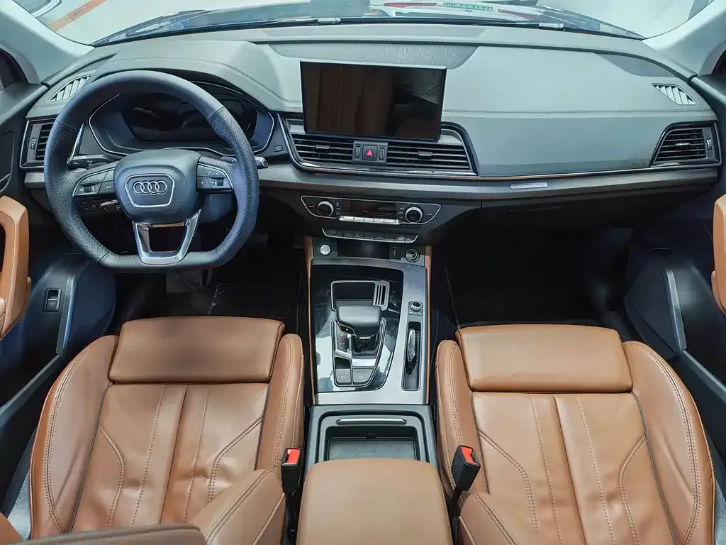 Audi Q5L 2023 из CN, фото 9