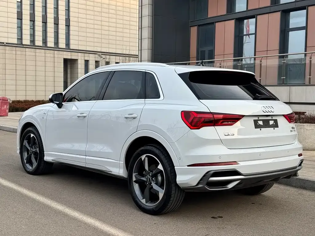 Audi Q3 — фото 2