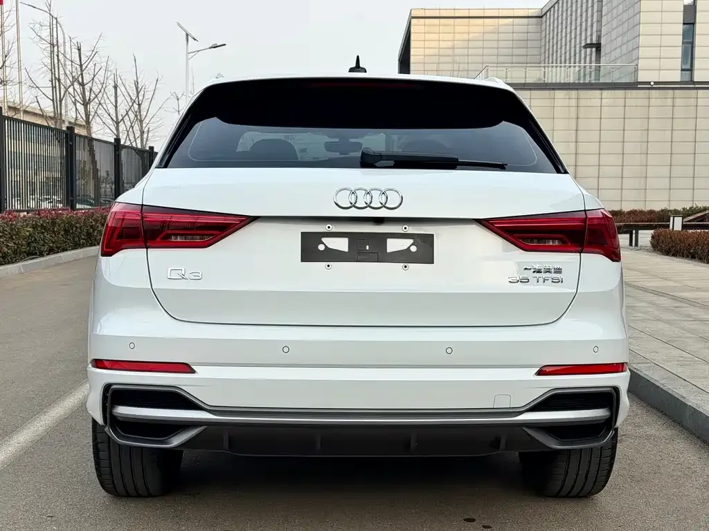 Audi Q3 — фото 9