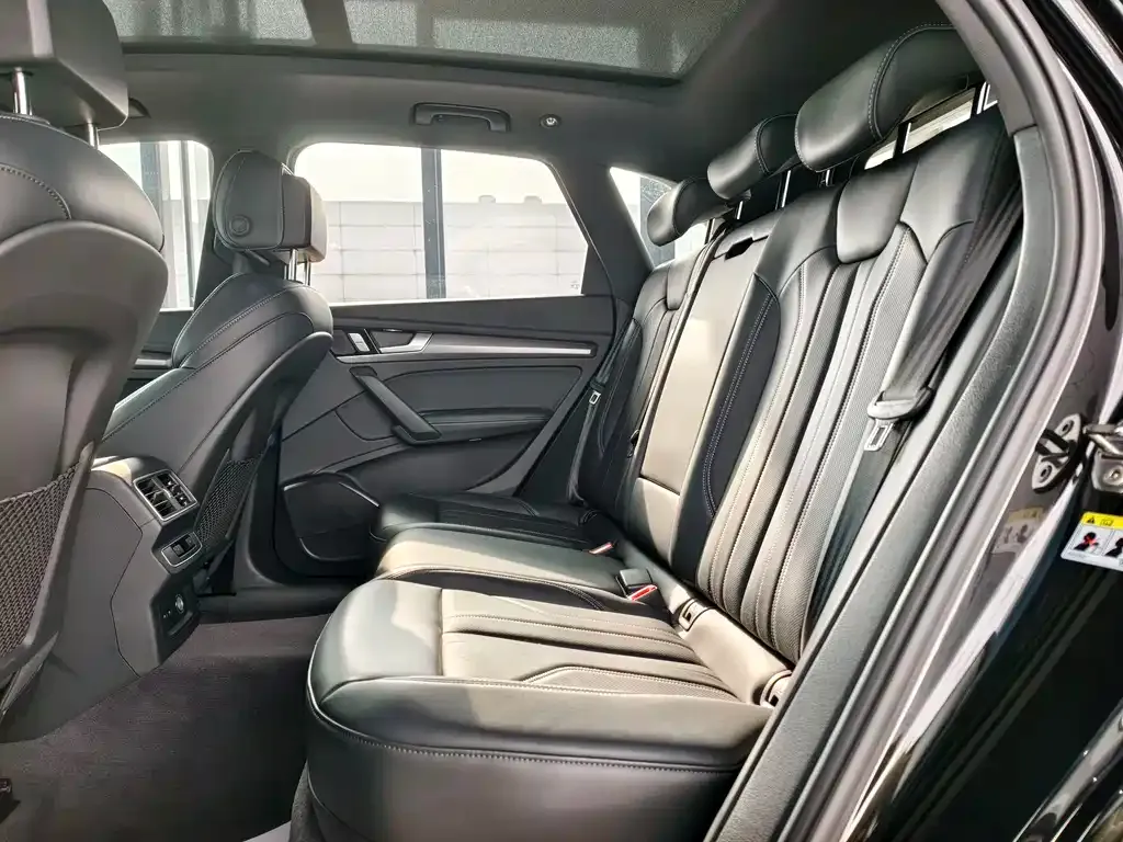 Audi Q5L 2025 из CN, фото 4