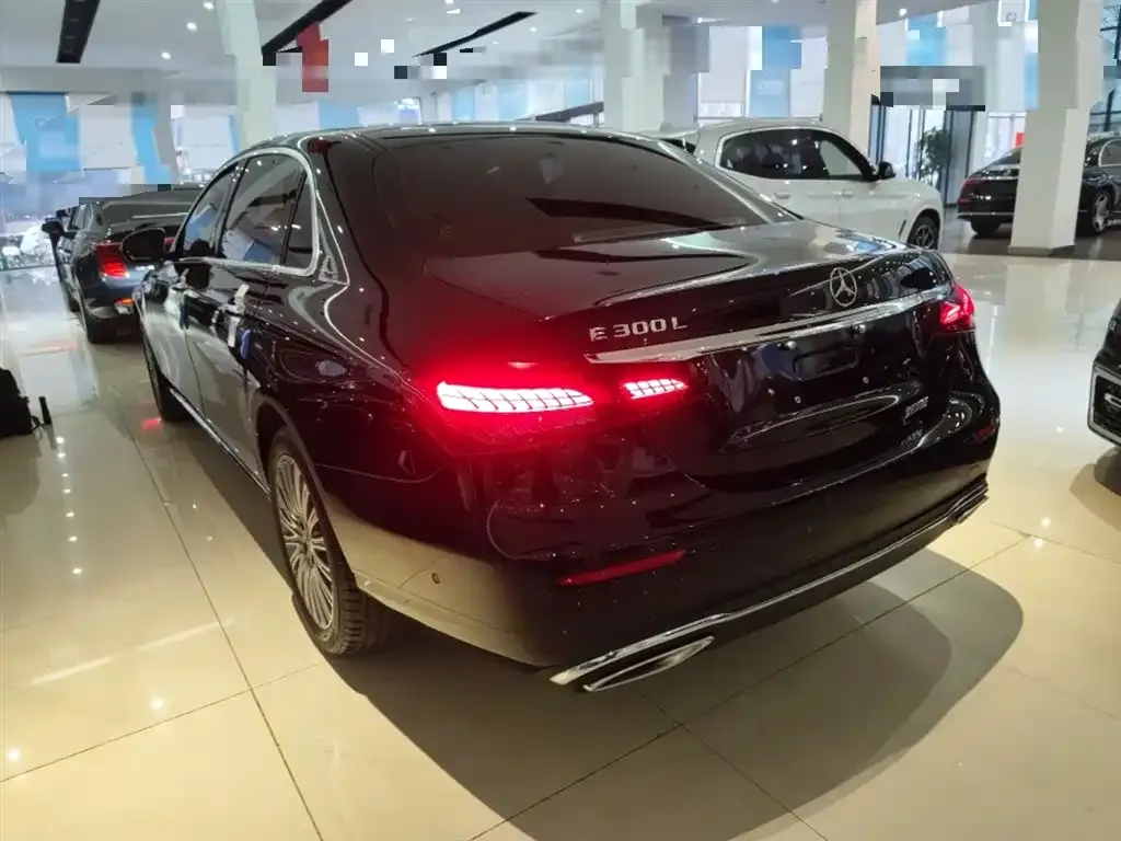Mercedes-Benz E-Class 2023 из CN, фото 7