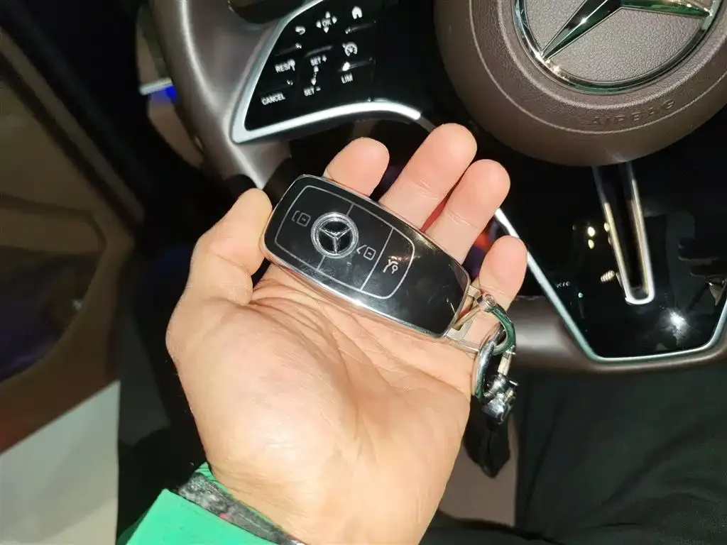 Mercedes-Benz E-Class 2023 из CN, фото 9