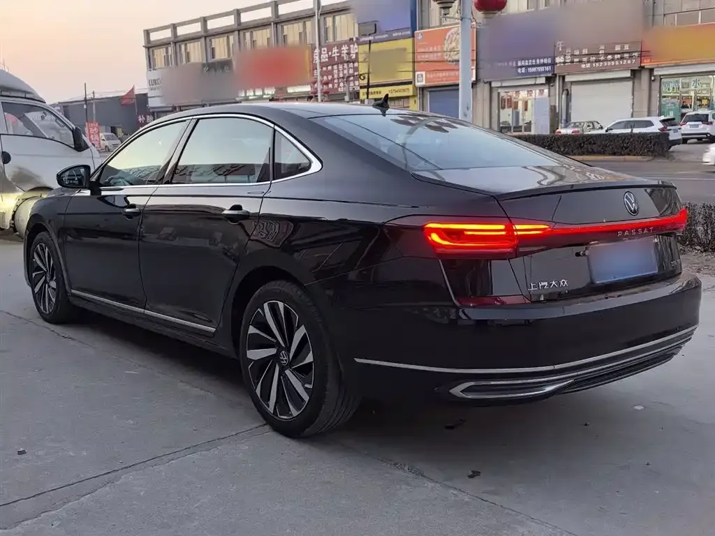 Volkswagen Passat — фото 4