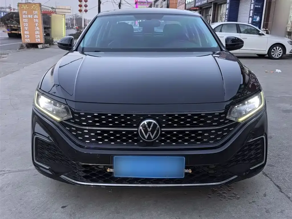 Volkswagen Passat — фото 9
