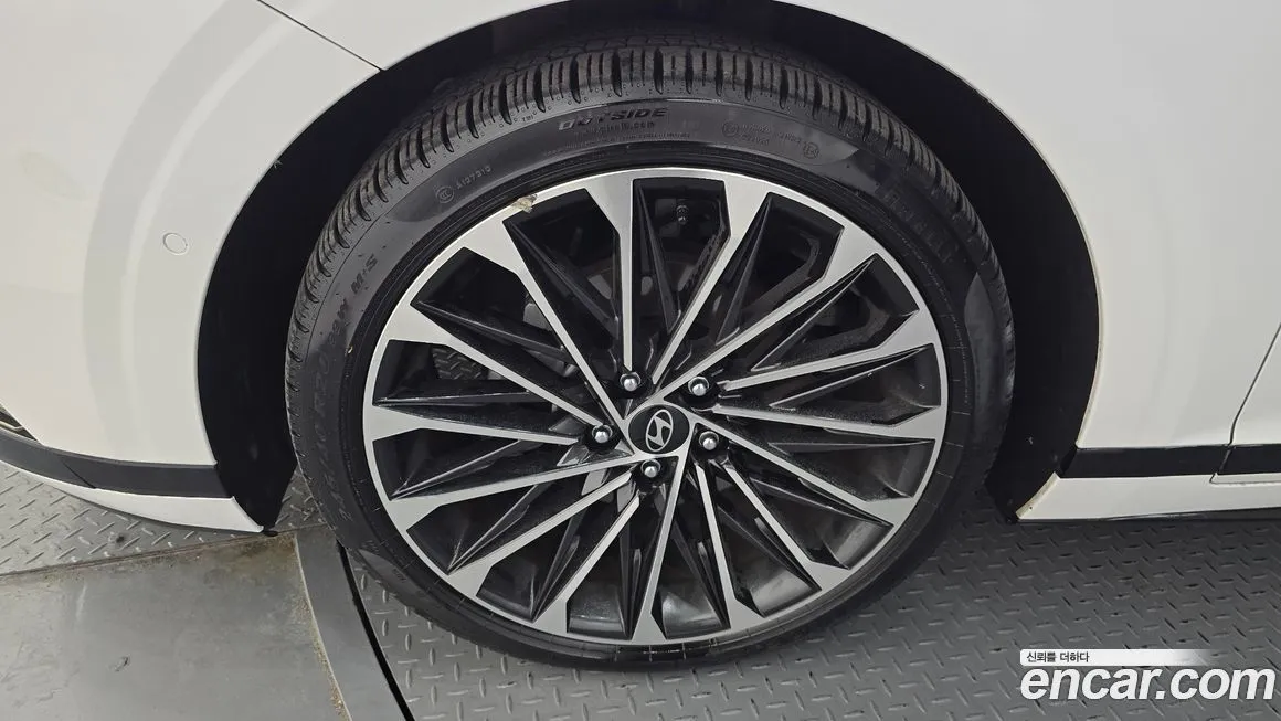 Hyundai Grandeur 2023 из KR, фото 8