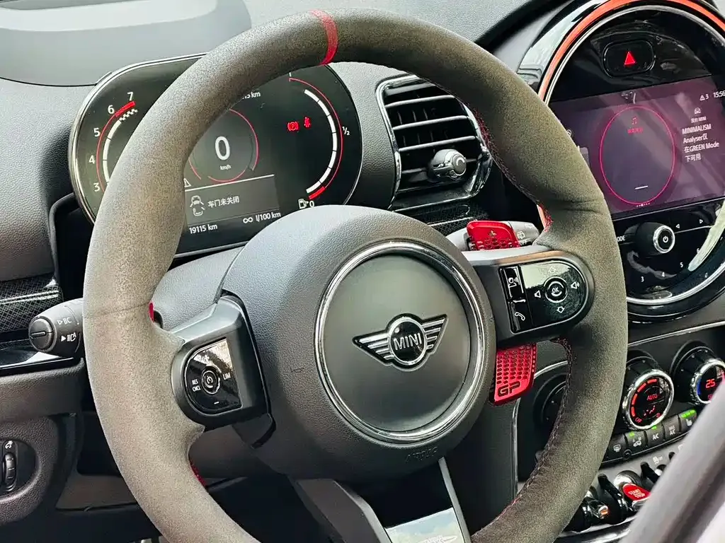 MINI Clubman JCW 2021 из CN, фото 10