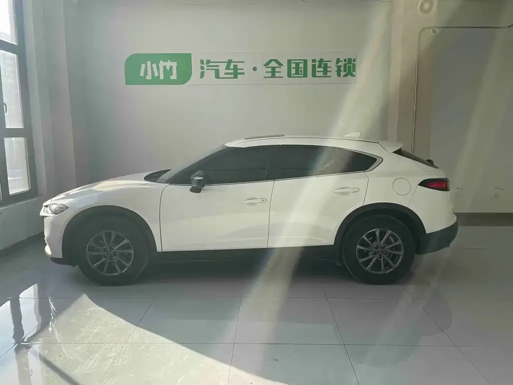 Mazda CX-4 2023 из CN, фото 3
