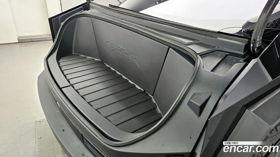Tesla Cybertruck 2024 из KR, фото 3