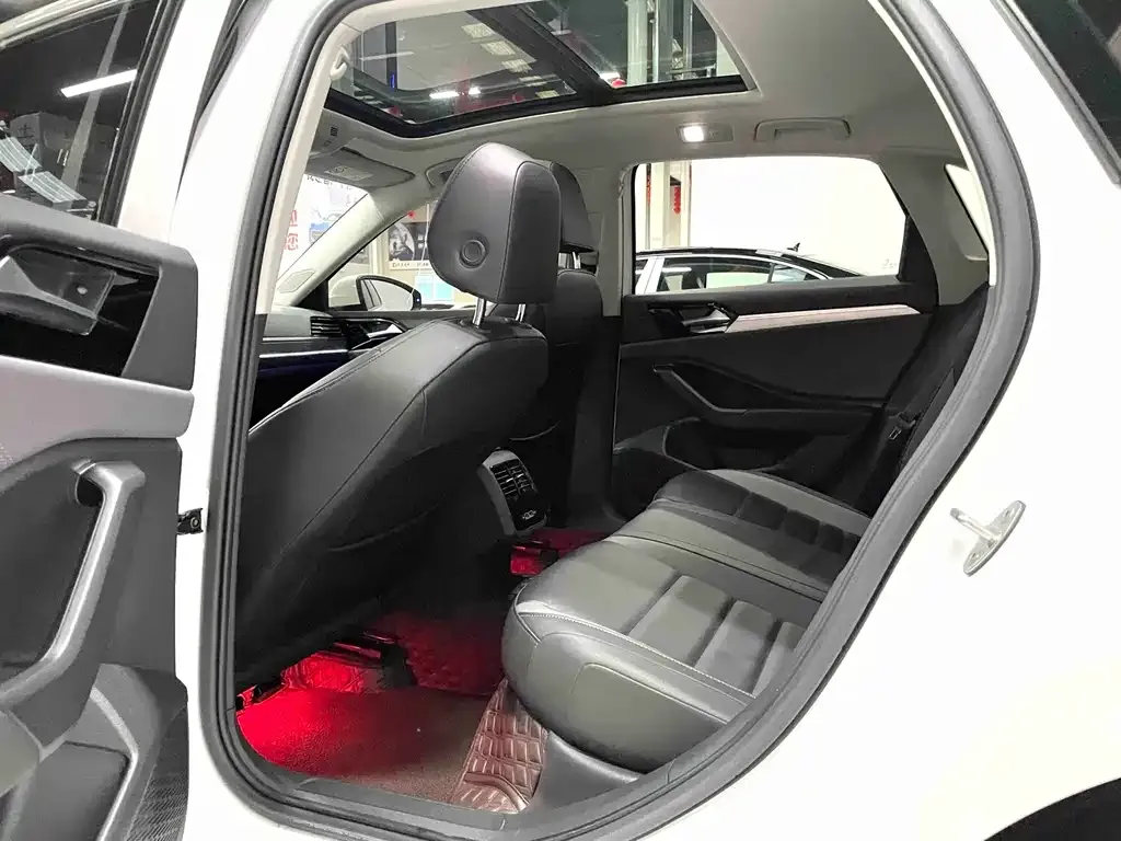 Volkswagen Sagitar 2022 из CN, фото 6