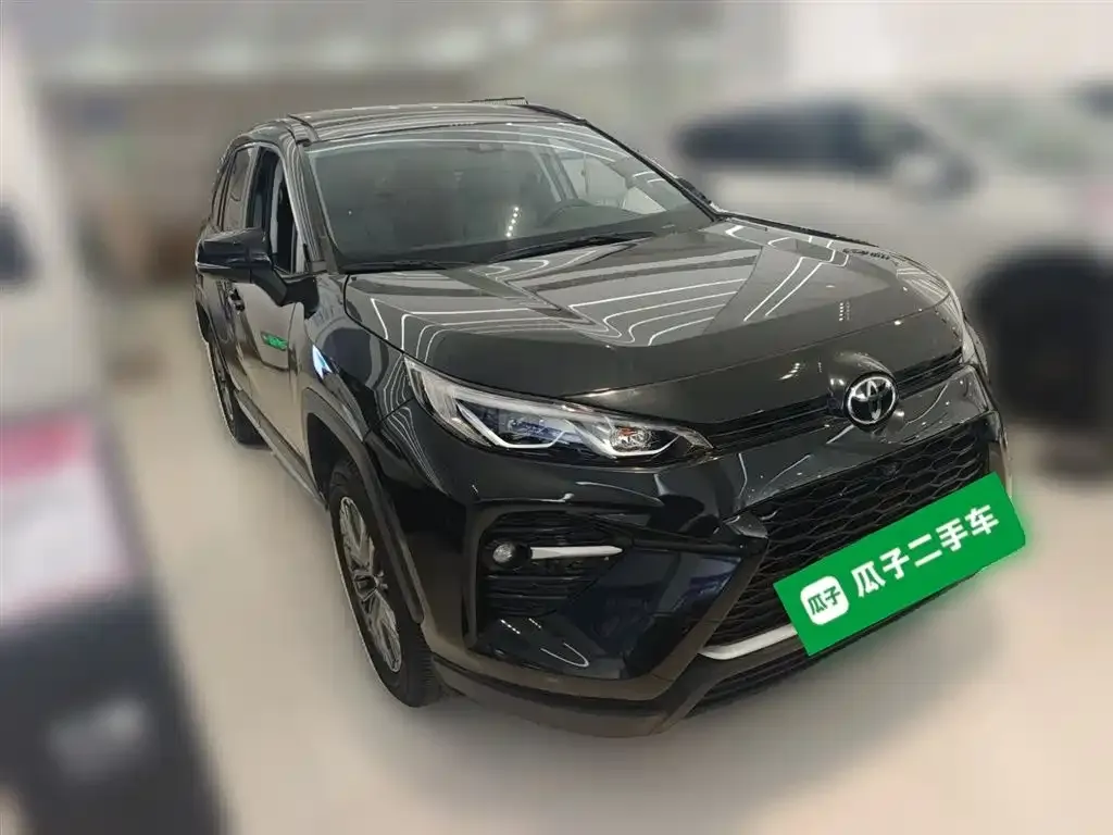 Toyota Wildlander — фото 10