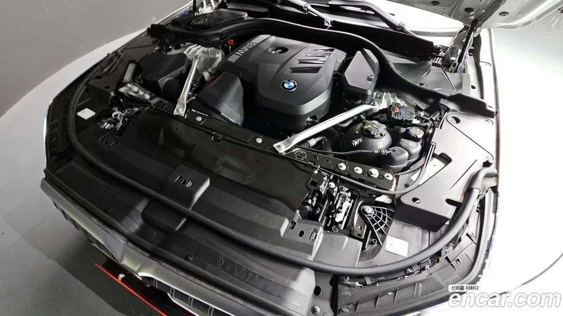 BMW 5-Series 2025 из KR, фото 2