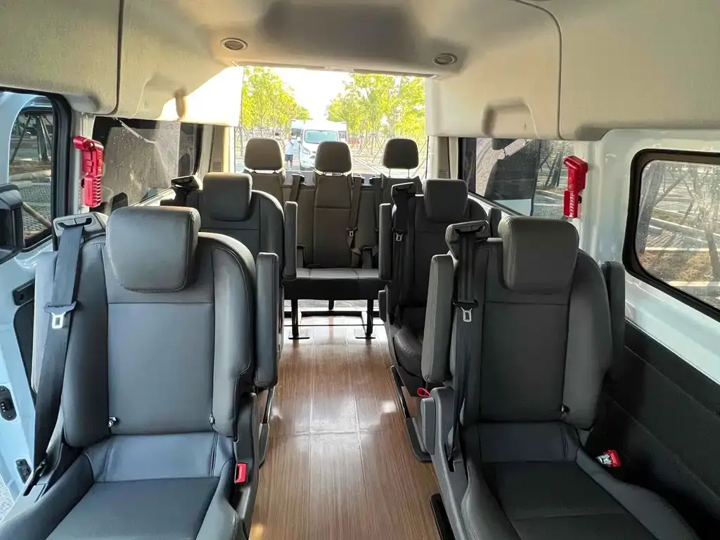 Ford Transit 2022 из CN, фото 3