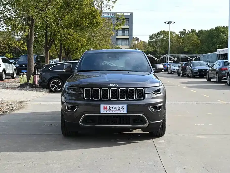 Jeep Grand Cherokee (Import) — фото 4