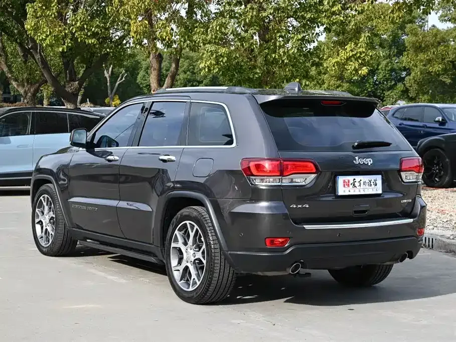 Jeep Grand Cherokee (Import) — фото 6