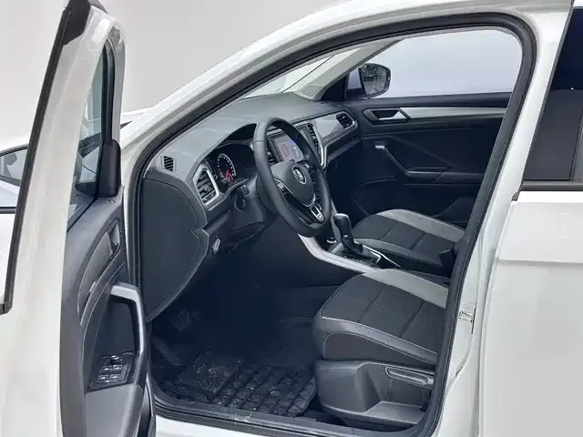 Volkswagen T-Roc 2021 из CN, фото 8