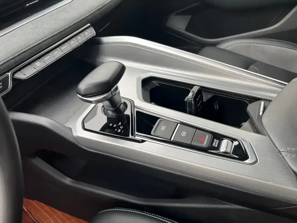 Geely Xingrui 2023 из CN, фото 2