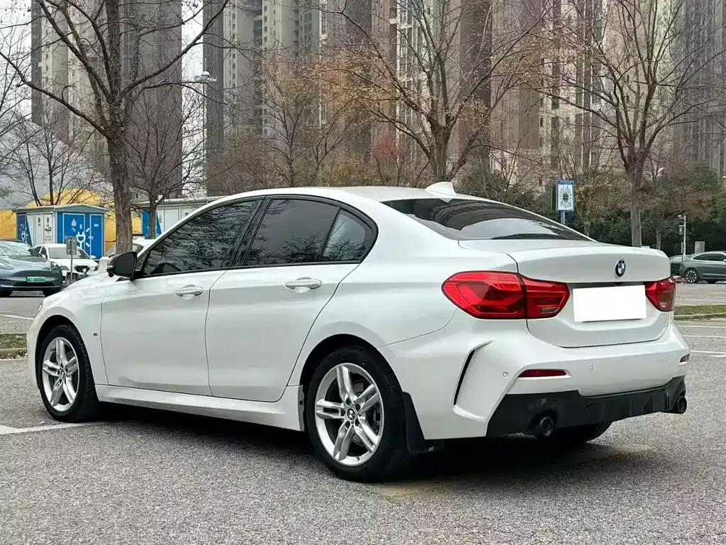 BMW 1 Series 2021 из CN, фото 7