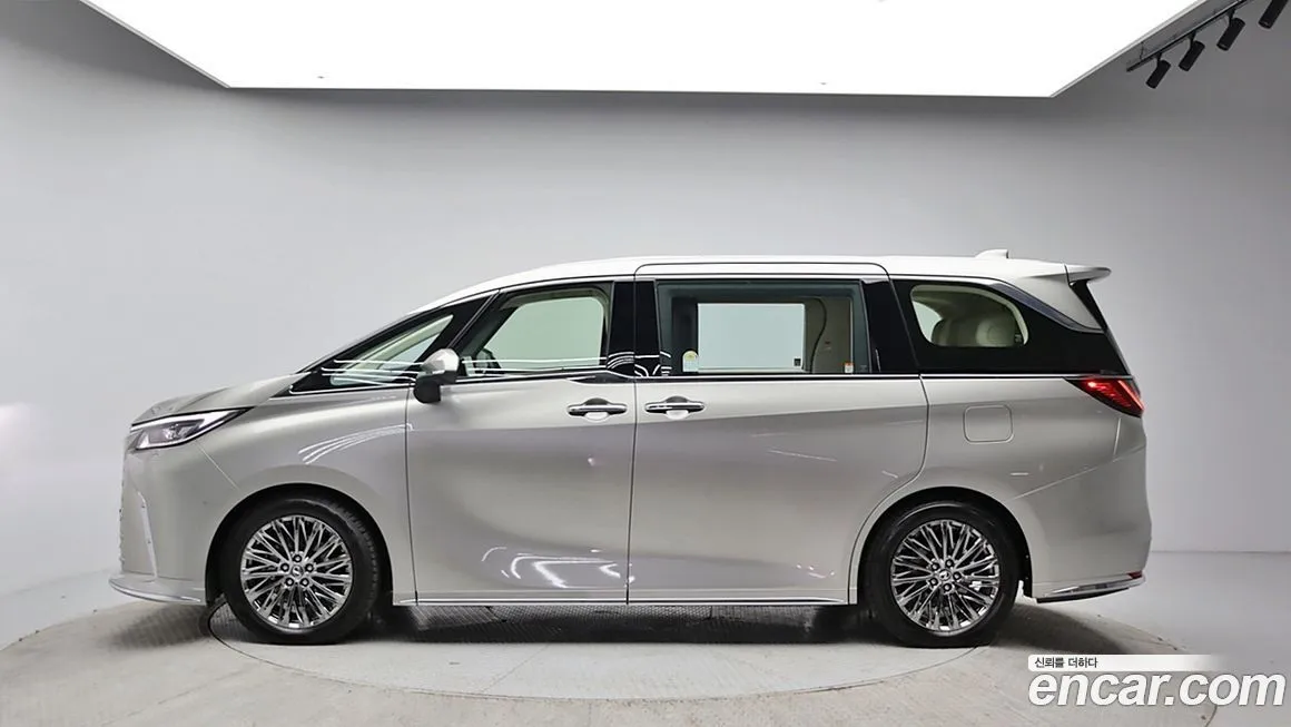 Lexus LM 2025 из KR, фото 8