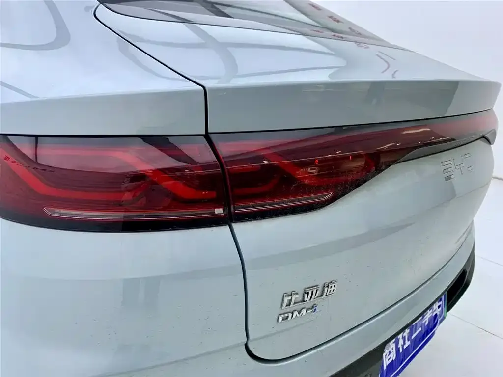 BYD Qin L — фото 9