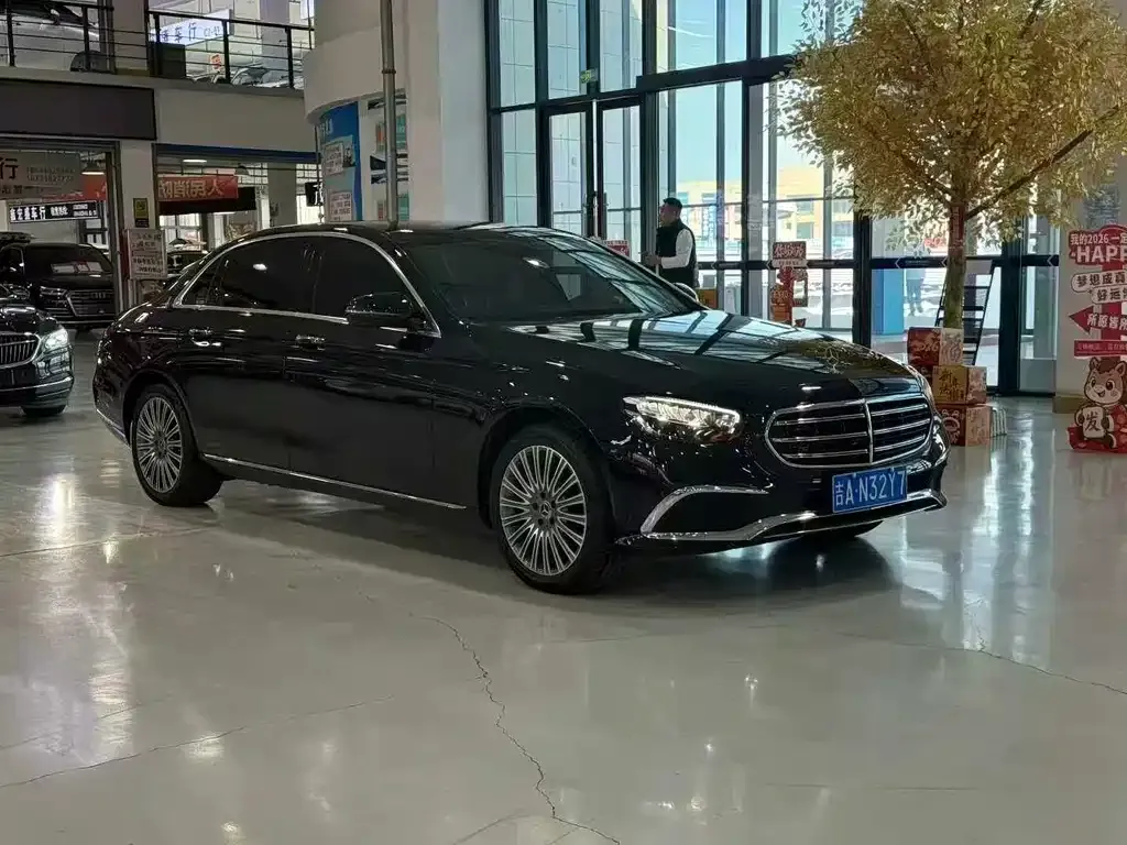 Mercedes-Benz E-Class 2023 из CN, фото 1