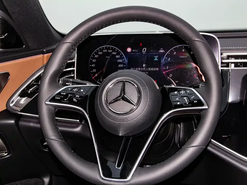 Mercedes-Benz E-Class 2024 из CN, фото 7