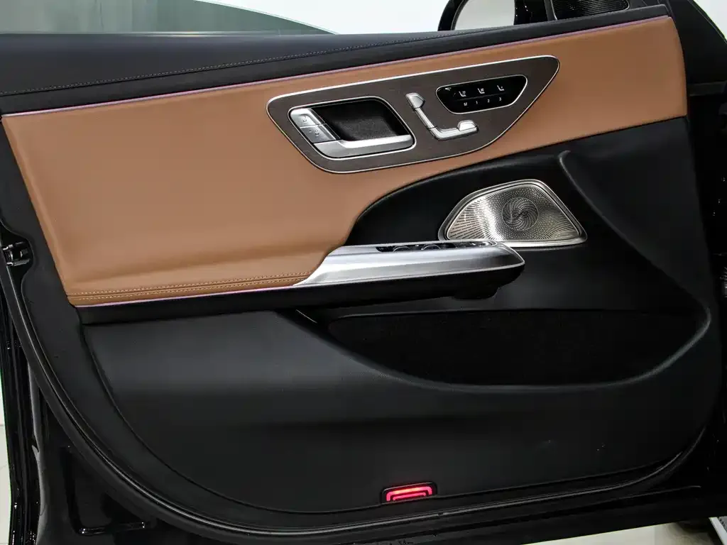 Mercedes-Benz E-Class 2024 из CN, фото 3