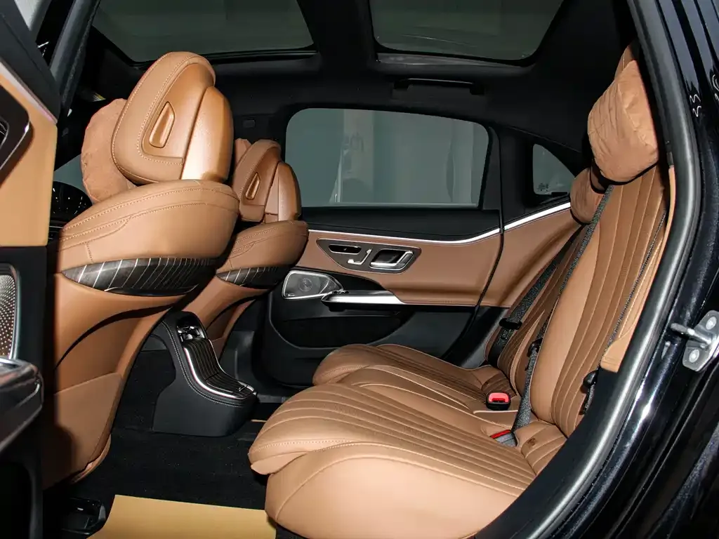 Mercedes-Benz E-Class 2024 из CN, фото 5