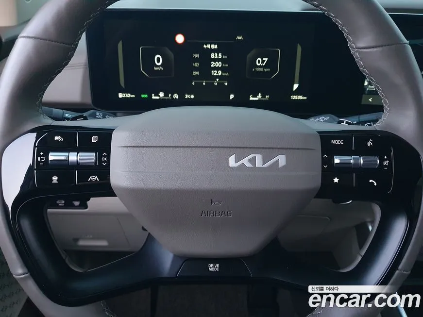 Kia Carnival — фото 5