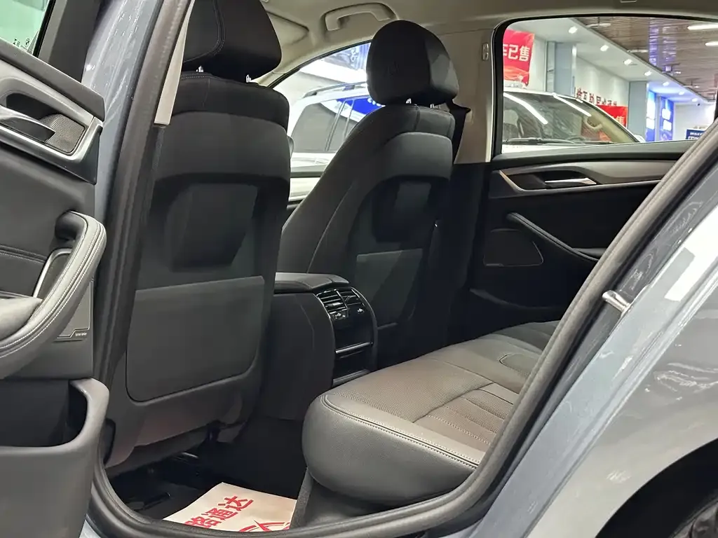 BMW 5 Series (Import) 2022 из CN, фото 5