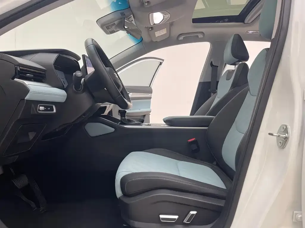 Geely Emgrand L 2022 из CN, фото 8