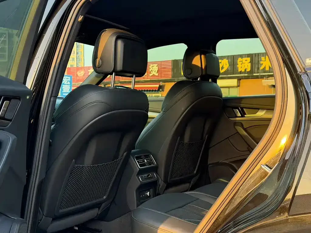 Audi Q5L 2024 из CN, фото 3