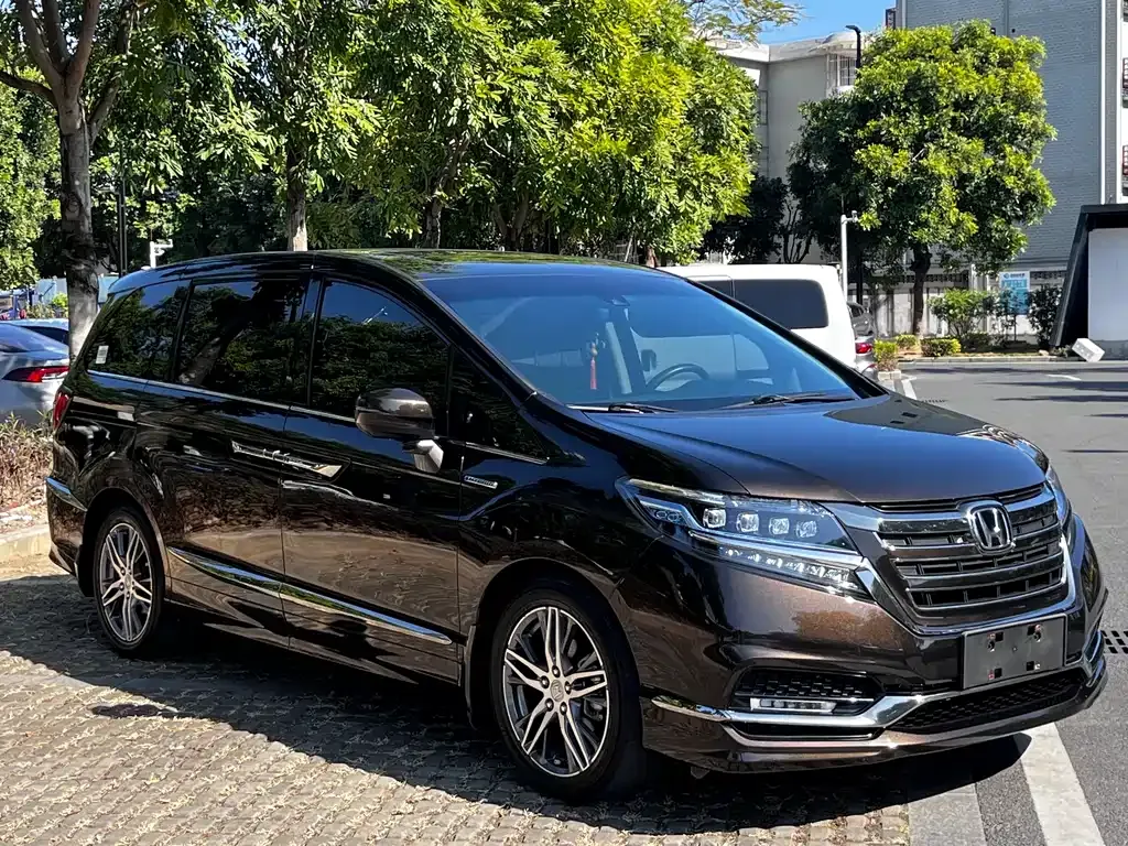 Honda Elysion — фото 7