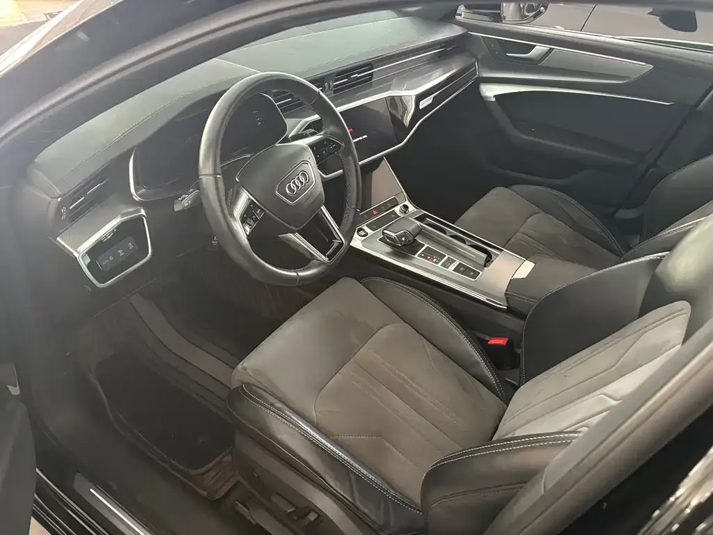 Audi A6L 2022 из CN, фото 6