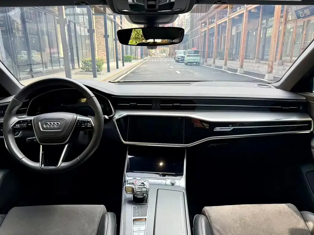 Audi A6L 2024 из CN, фото 6
