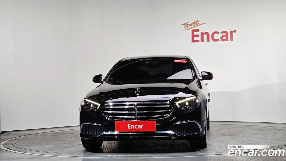 Mercedes-Benz E-Class — фото 10