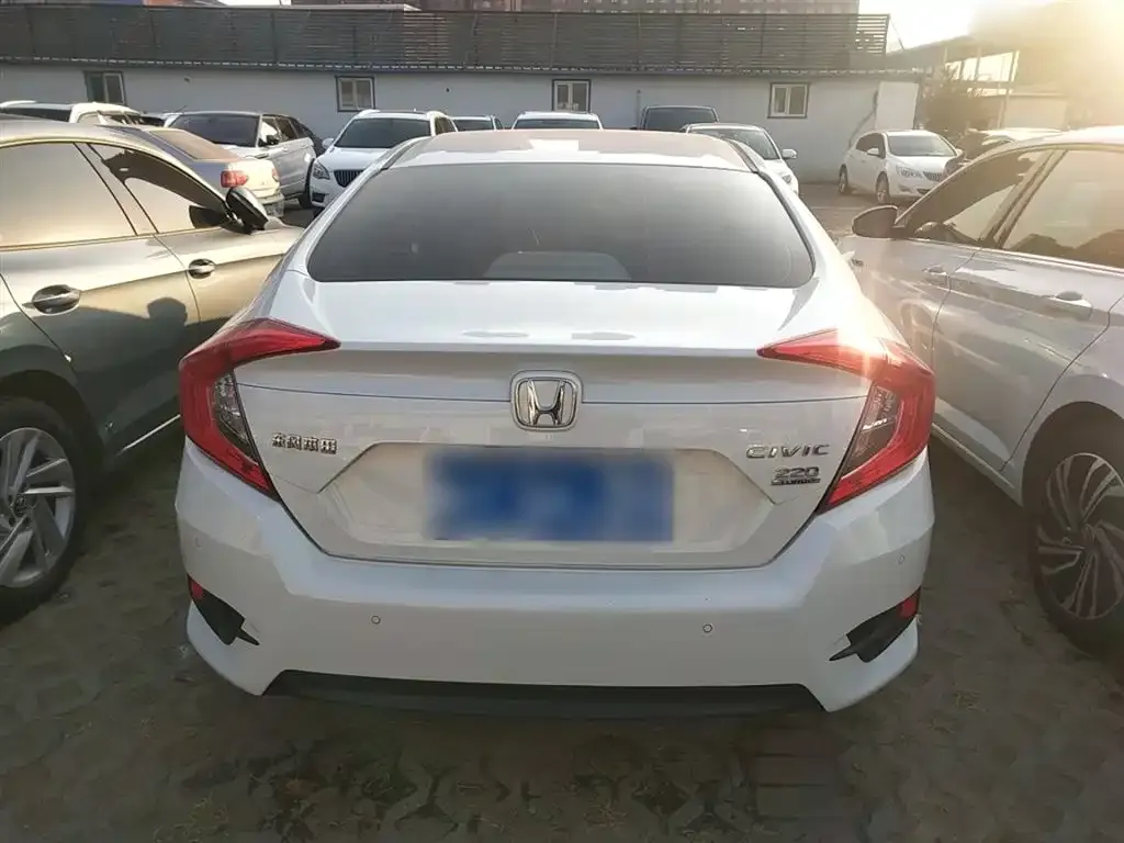 Honda Civic 2021 из CN, фото 3