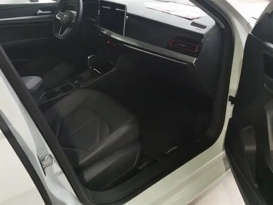 Volkswagen Lavida 2024 из CN, фото 10
