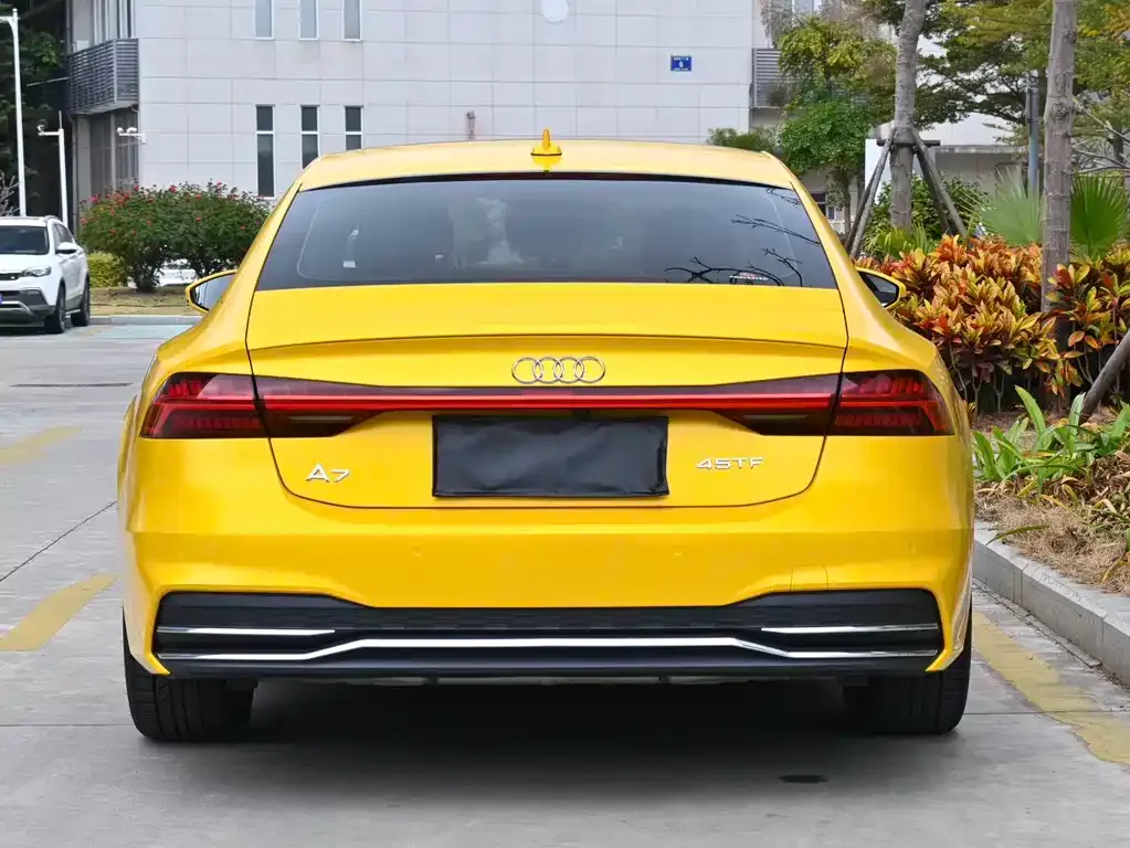 Audi A7 2021 из CN, фото 9