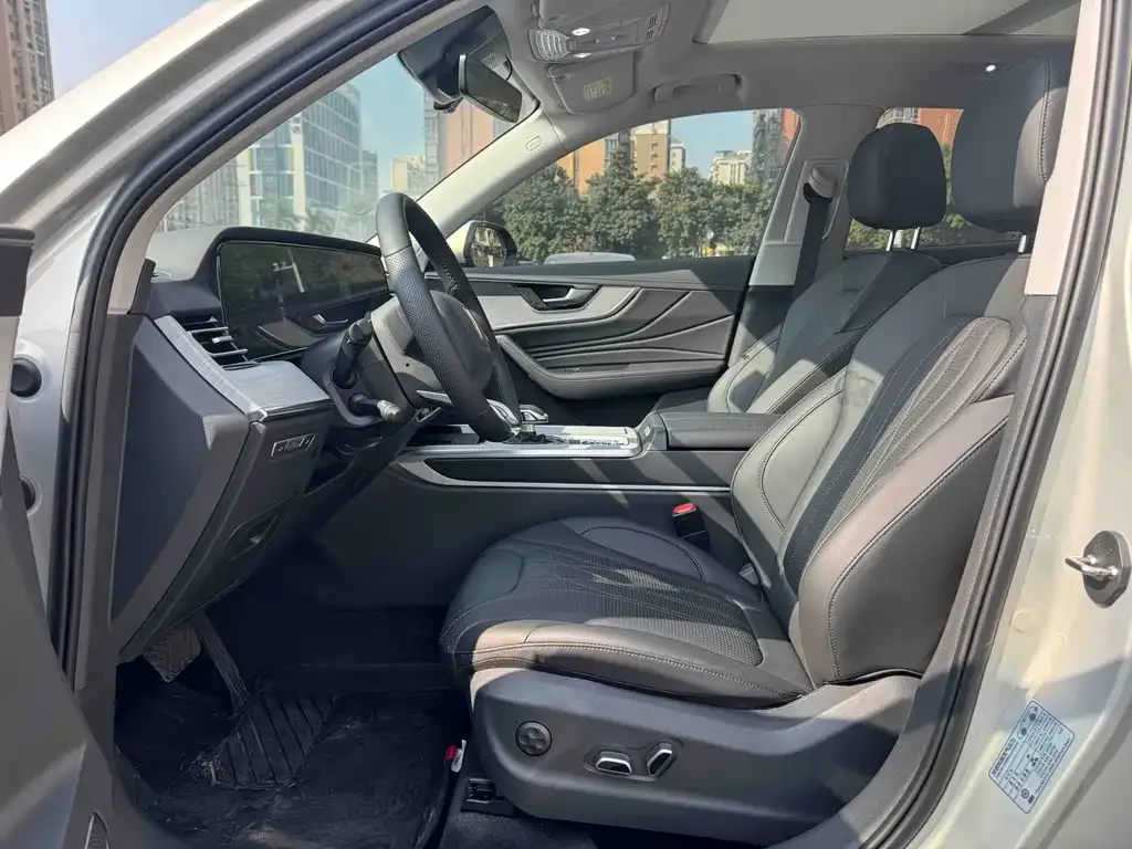 Hongqi HS5 2024 из CN, фото 2